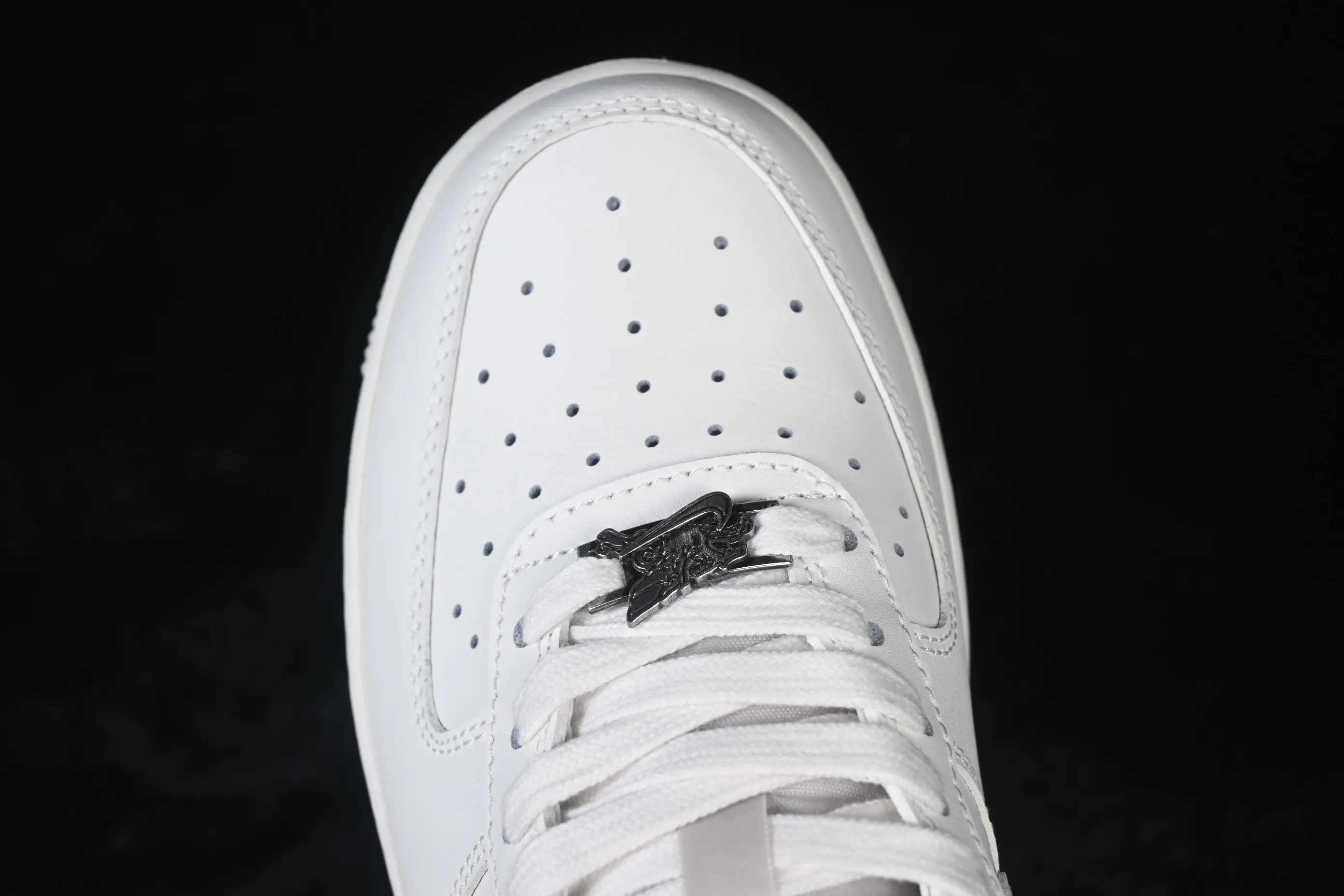 All categories Nk Air Force 1 Air Force series Nk Air Force 1 Low Air Force low-top Y version Nike Air Force 1'07 Low Year of the Horse limited edition Air Force 1 low-top casual sneakers IQ1119-011